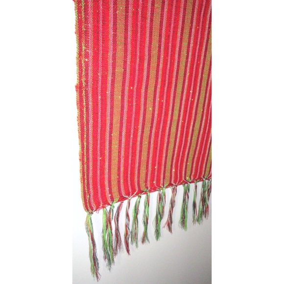 🎄Red-Tartan/Gold Table Runner - Picture 3 of 4